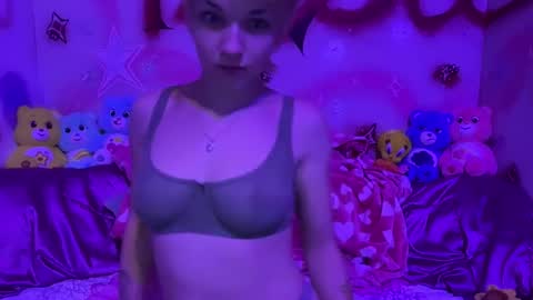 pvnkpixie online show from 09-12-25, 06:41