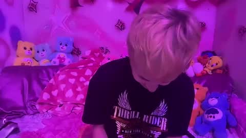 pvnkpixie online show from 09-18-25, 03:14