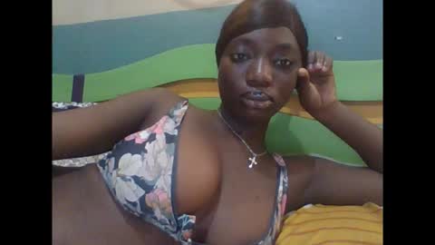 Snapshot of pweedy_ora chatting on 11-05-25, 12:16 ora online show from 11-05-25, 12:16