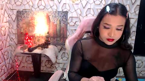 Queen Agatha online show from 02-08-26, 02:31