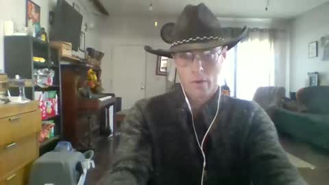 Snapshot of q2phq2ph chatting on 10-21-25, 07:25 q2phq2ph online show from 10-21-25, 07:25