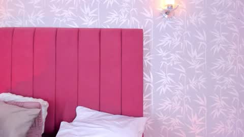 qadeshh  online show from 11-03-25, 11:37