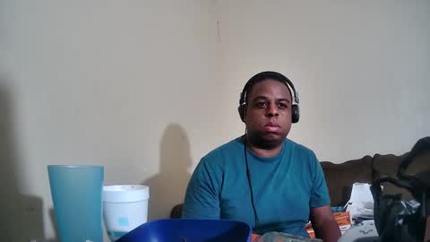 Snapshot of qbeastq2good chatting on 12-11-24, 12:23 firehot online show from 12-11-24, 12:23