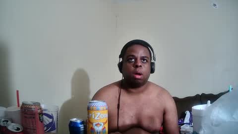 Snapshot of qbeastq2good chatting on 01-12-25, 05:03 firehot online show from 01-12-25, 05:03