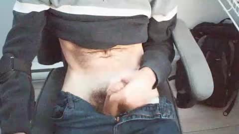 Snapshot of qc1969 chatting on 10-09-25, 11:08 qc1969 online show from 10-09-25, 11:08