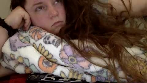 Snapshot of qtmollygirl chatting on 04-03-26, 11:14 qtmollygirl online show from 04-03-26, 11:14