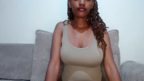 queen74890 online show from 09-16-25, 08:43