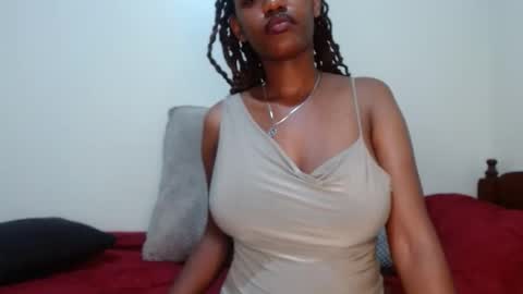 queen74890 online show from 09-30-25, 04:06