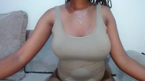 queen74890 online show from 10-26-25, 11:49