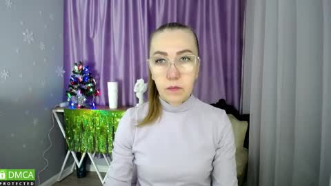 Snapshot of queen_a_n_i chatting on 12-09-24, 06:01 A N I Ill be here on December 1st online show from 12-09-24, 06:01