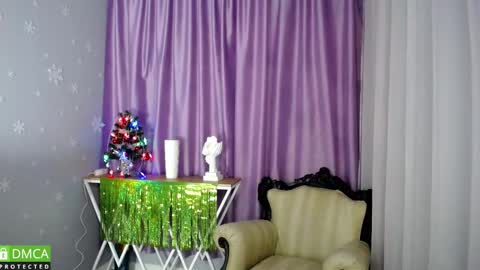 Snapshot of queen_a_n_i chatting on 12-13-24, 10:30 A N I Ill be here on December 1st online show from 12-13-24, 10:30