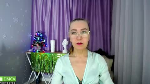 Snapshot of queen_a_n_i chatting on 12-17-24, 11:06 A N I Ill be here on December 1st online show from 12-17-24, 11:06