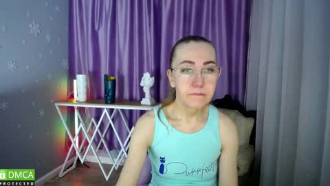 Snapshot of queen_a_n_i chatting on 02-14-25, 07:38 A N I Ill be here on December 1st online show from 02-14-25, 07:38