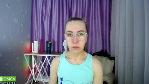 Snapshot of queen_a_n_i chatting on 02-18-25, 08:49 A N I Ill be here on December 1st online show from 02-18-25, 08:49