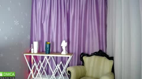 Snapshot of queen_a_n_i chatting on 03-05-25, 12:44 A N I Ill be here on December 1st online show from 03-05-25, 12:44