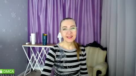 Snapshot of queen_a_n_i chatting on 03-08-25, 11:58 A N I Ill be here on December 1st online show from 03-08-25, 11:58