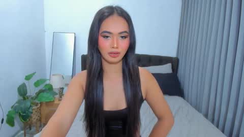 AVERY online show from 09-30-25, 01:49