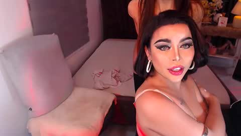 Snapshot of queen_destroyerx chatting on 01-04-25, 08:59 MAGDA online show from 01-04-25, 08:59