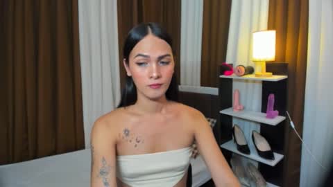 Queen Dyosa online show from 10-28-25, 05:22