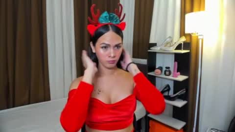 Queen Dyosa online show from 12-14-25, 07:36
