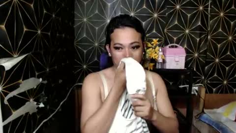 Snapshot of queen_ennah chatting on 01-19-25, 11:34 queen_ennah online show from 01-19-25, 11:34