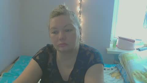 queen_jane8 online show from 02-18-25, 09:21