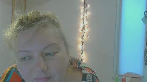 queen_jane8 online show from 03-03-25, 01:20