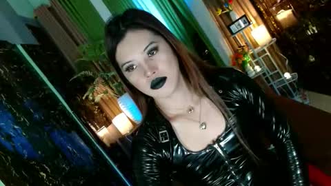 Kendal  online here from 6am-3pm philippine time online show from 10-13-25, 10:10