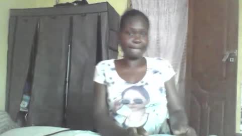 Snapshot of queen_mellany chatting on 09-25-25, 11:25 queen_mellany online show from 09-25-25, 11:25