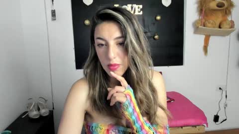 Snapshot of queen_natttyy chatting on 12-10-24, 02:59 queen_natttyy online show from 12-10-24, 02:59