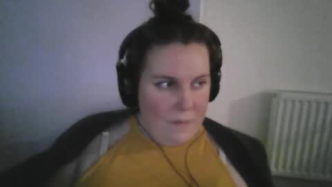 Snapshot of queen_o_swords chatting on 02-27-26, 05:57 queen_o_swords online show from 02-27-26, 05:57