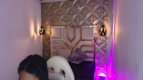   online show from 02-21-26, 11:55