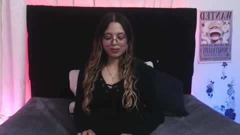 Valentina online show from 11-21-25, 04:44