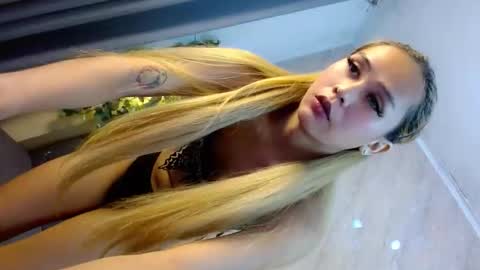 CALL ME YOUR QUEEN AIVY1 online show from 12-19-25, 11:01