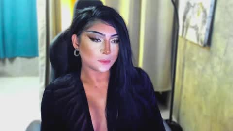 Snapshot of queenarthalia chatting on 03-08-25, 06:58 ARTHA online show from 03-08-25, 06:58