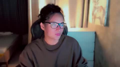 Snapshot of queenarthalia chatting on 09-24-25, 08:06 ARTHA online show from 09-24-25, 08:06