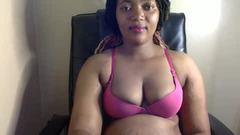 Queenbebony2 online show from 01-17-25, 01:36