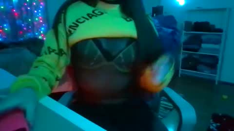 queenbee6269 online show from 01-10-26, 11:12