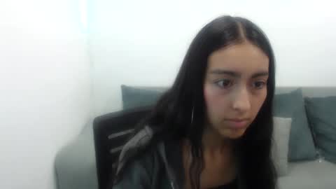 queenbyte_18 online show from 10-28-25, 05:37