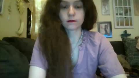 Snapshot of queencrimsonlvx chatting on 04-12-26, 11:59 queencrimsonlvx online show from 04-12-26, 11:59