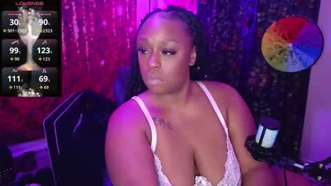 Queen Cherise Roze online show from 11-13-25, 02:32