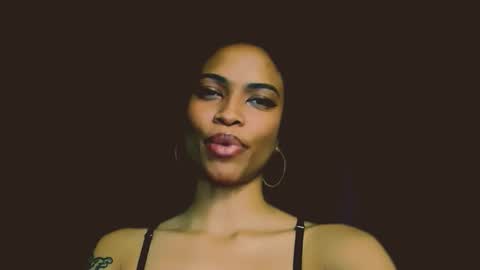 Sweet Goddess online show from 11-19-25, 05:29