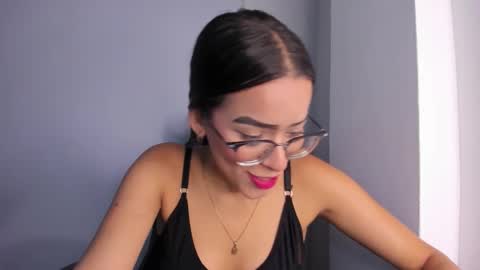 queenie_quinn09 online show from 09-25-25, 05:00