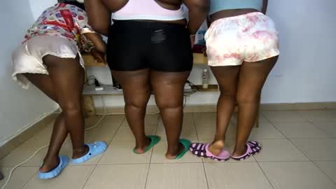 Snapshot of queenkiah chatting on 03-02-26, 07:21 Nina online show from 03-02-26, 07:21