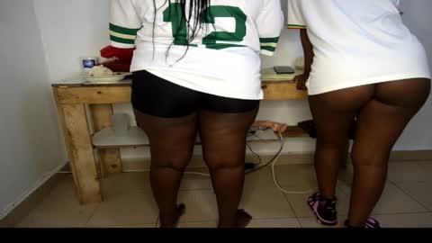 Snapshot of queenkiah chatting on 03-31-26, 06:52 Nina online show from 03-31-26, 06:52