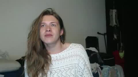Snapshot of queennicky88 chatting on 12-18-24, 03:04 Nico online show from 12-18-24, 03:04