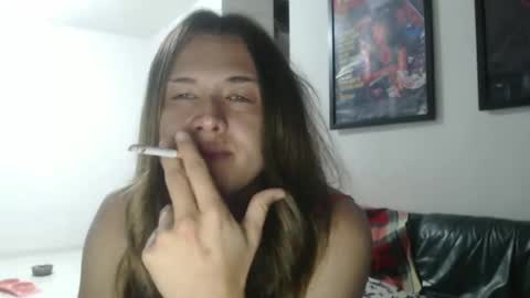 Snapshot of queennicky88 chatting on 01-05-25, 03:53 Nico online show from 01-05-25, 03:53