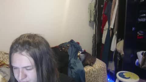Snapshot of queennicky88 chatting on 02-14-25, 04:47 Nico online show from 02-14-25, 04:47