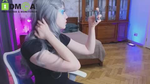     follow my new insta  online show from 01-13-26, 07:30