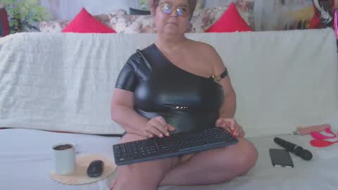 QueenPammy online show from 01-12-25, 08:57